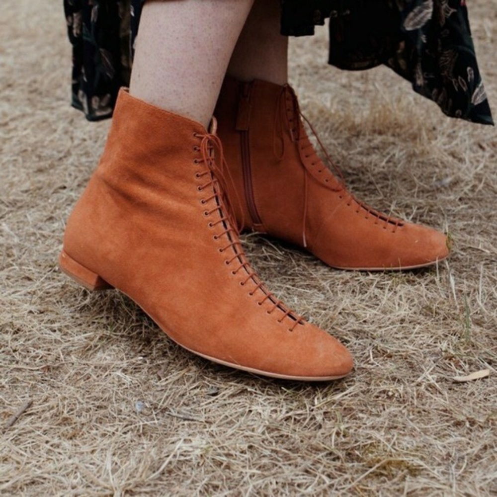 Doen VICTORIANA Sienna Suede BOOTS Sz 10.5 / 11